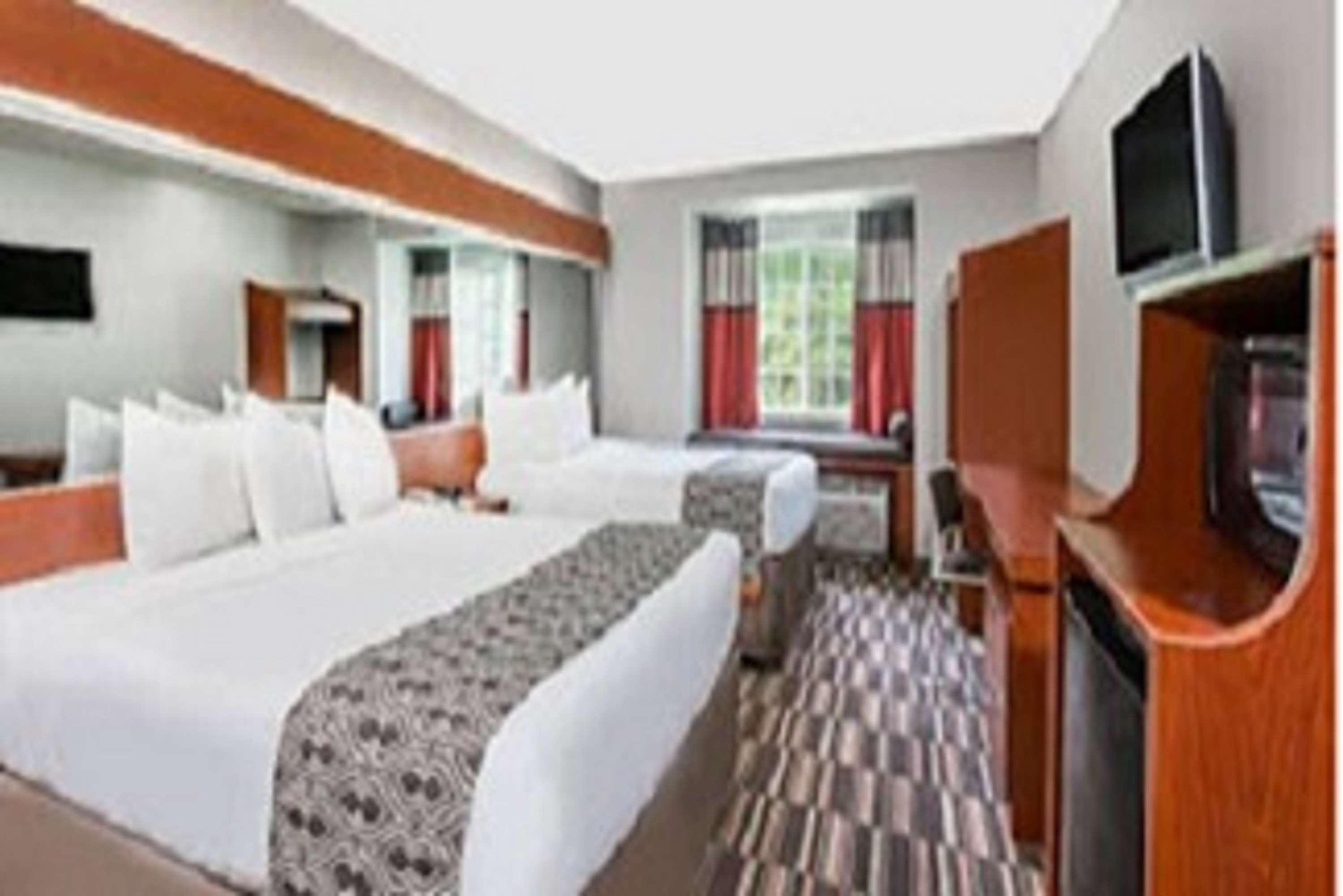 Sonesta Essential Morgantown Otel Dış mekan fotoğraf
