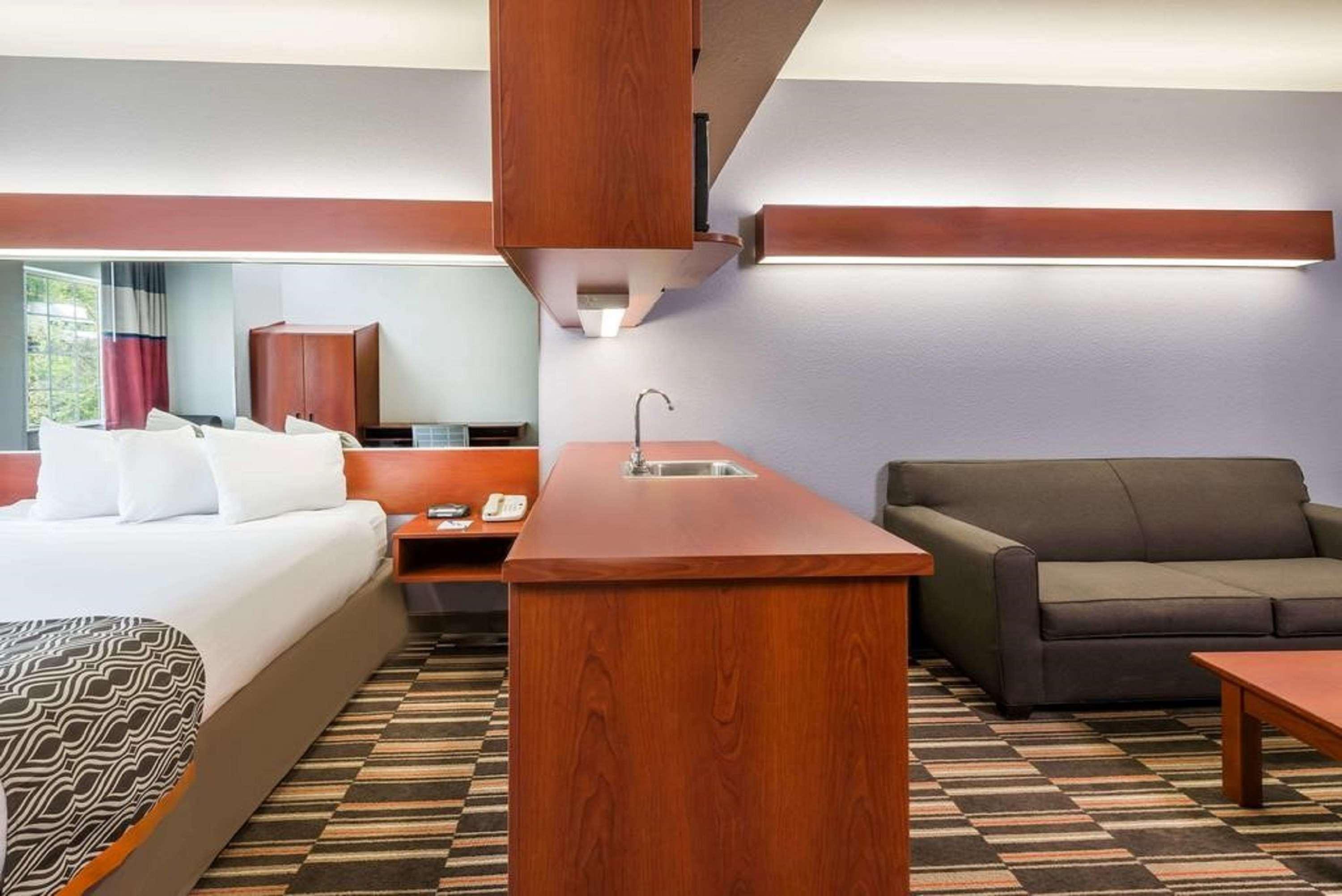 Sonesta Essential Morgantown Otel Dış mekan fotoğraf