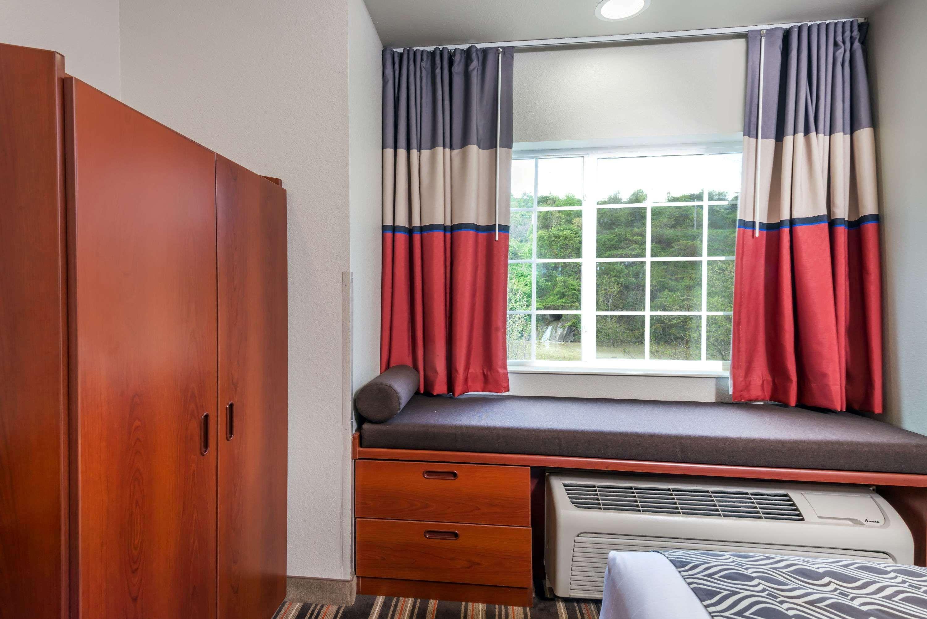 Sonesta Essential Morgantown Otel Dış mekan fotoğraf