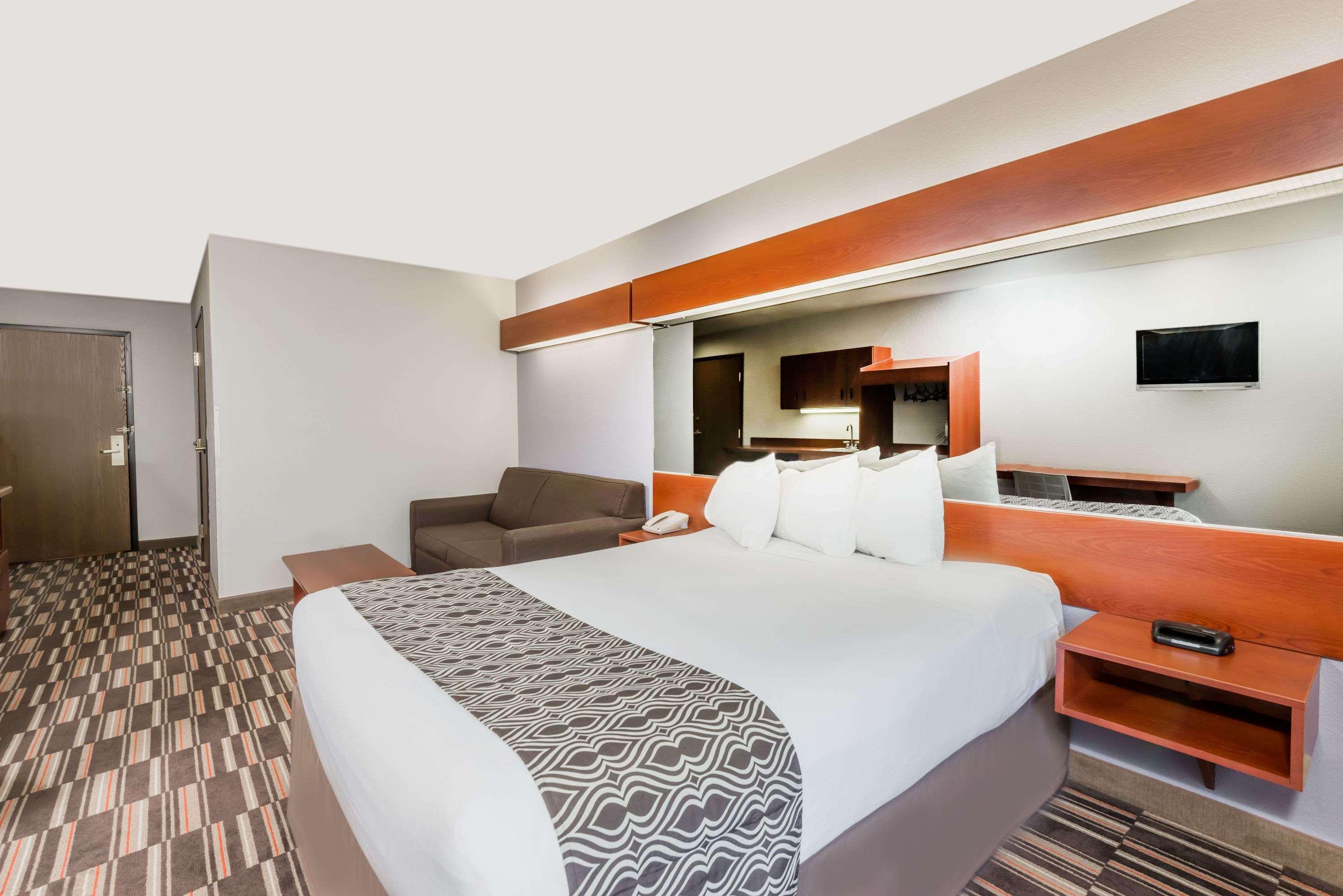 Sonesta Essential Morgantown Otel Dış mekan fotoğraf