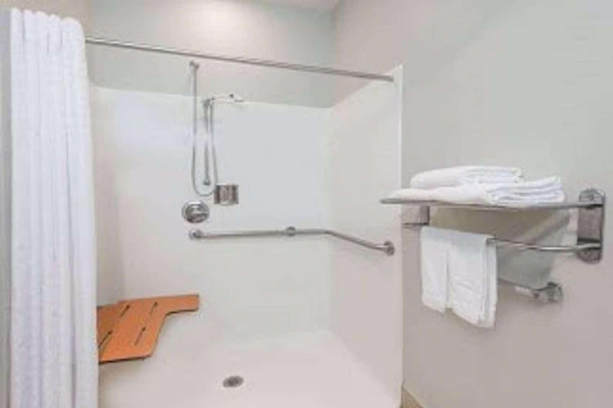 Sonesta Essential Morgantown Otel Dış mekan fotoğraf